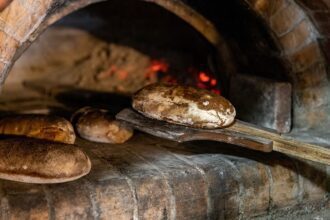 Bobota: Greece’s Forgotten “Pie of the Poor” That Fed a Nation 14