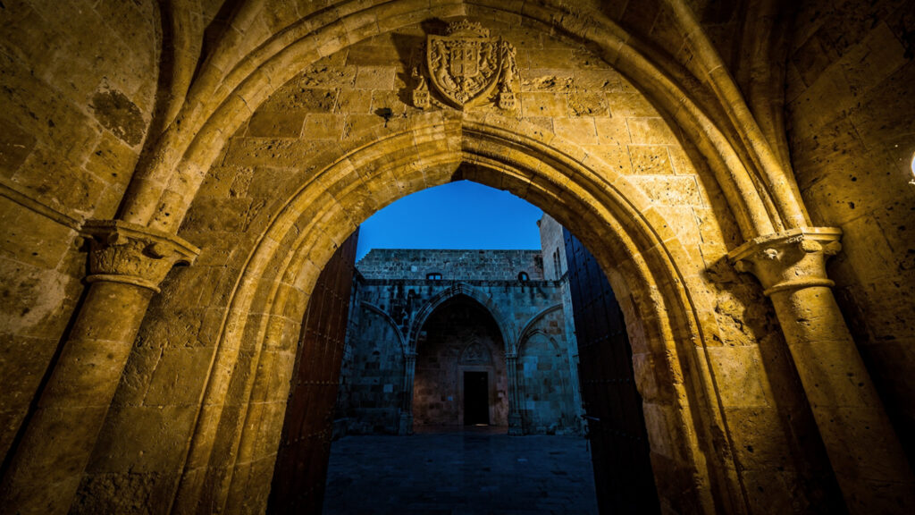 Crete vs Rhodes | Which Greek Island Should You Choose? 21