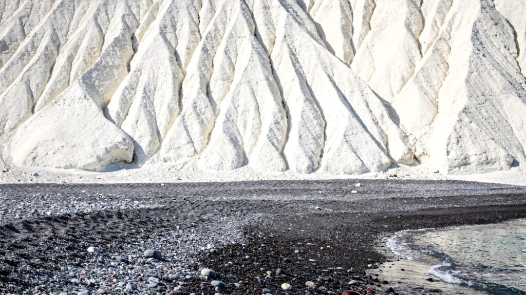 The Ultimate Guide to Santorini | Romance, Volcanic Beauty, and Timeless Sunsets 21