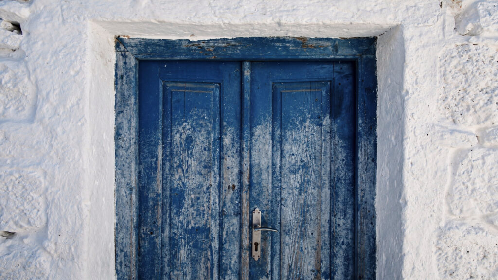 Blue and White | The Real Story Behind the Cyclades' Most Famous Colors 15