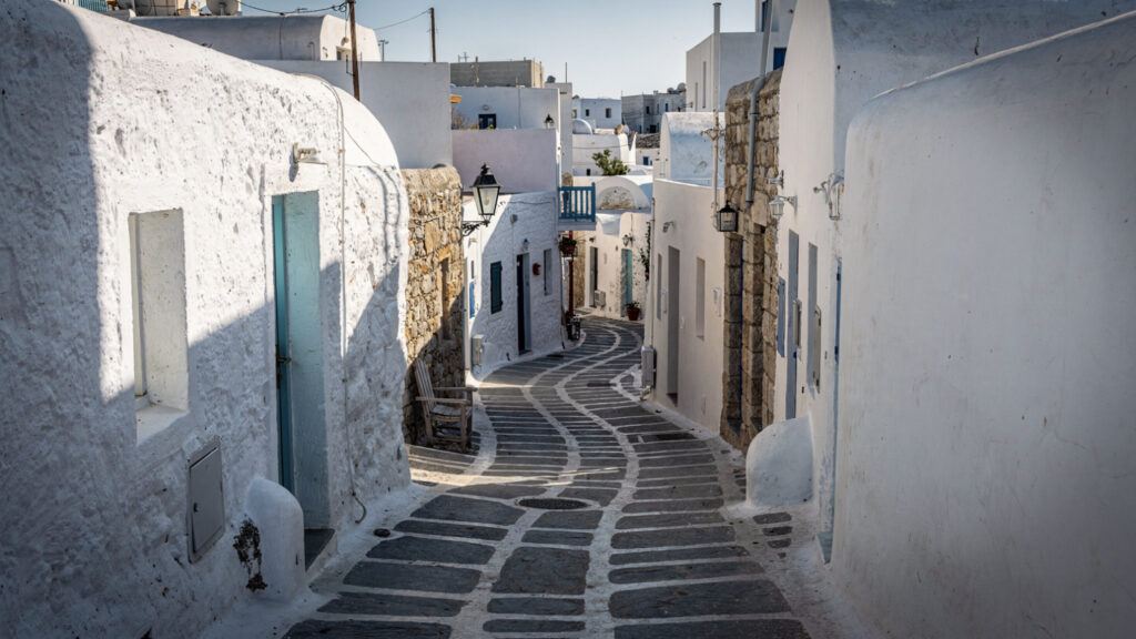 Blue and White | The Real Story Behind the Cyclades' Most Famous Colors 16