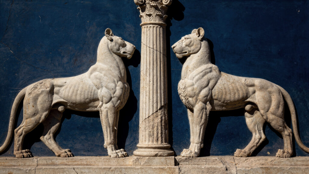 The Lion Gate | Europe's Oldest Monumental Sculpture and the Curse Behind It 21